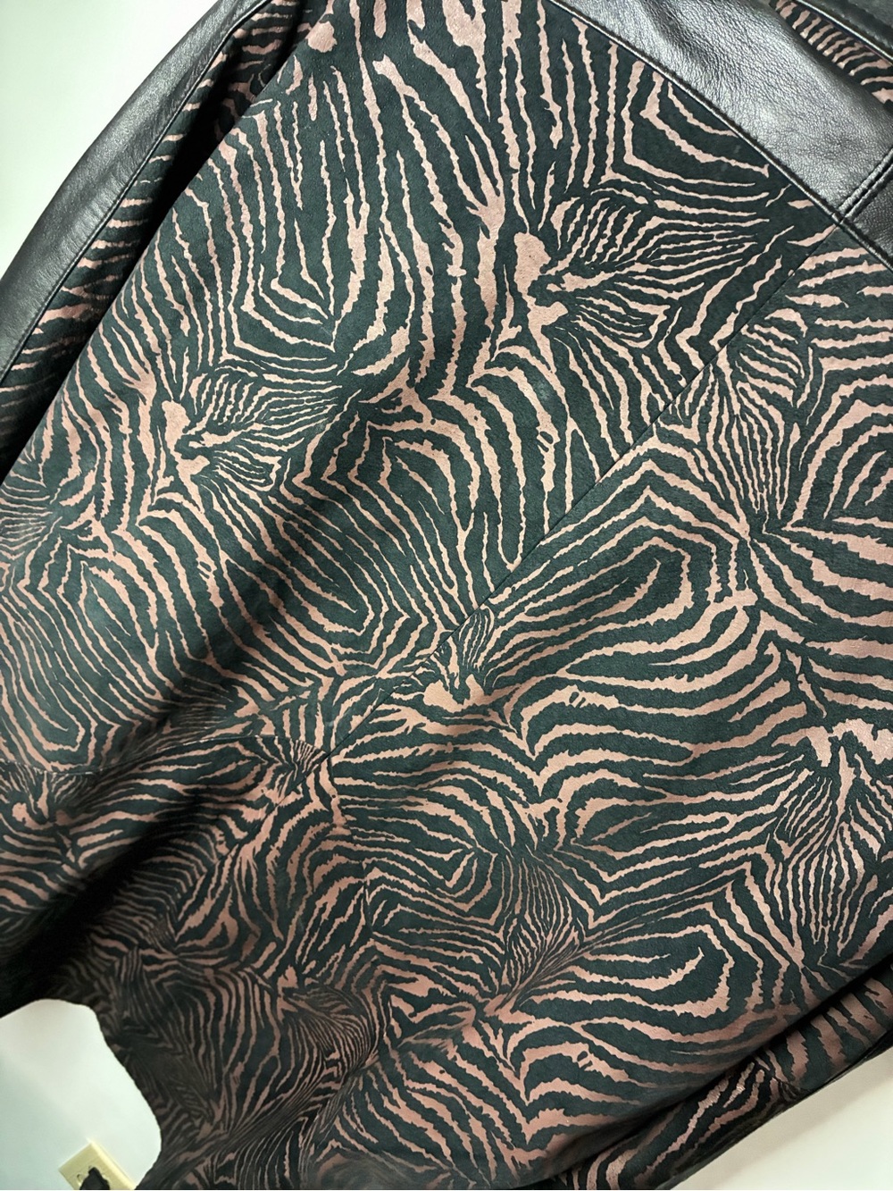 Suzelle Black & Brown Zebra-Print Leather-Trimmed Blazer - Picture 9 of 10